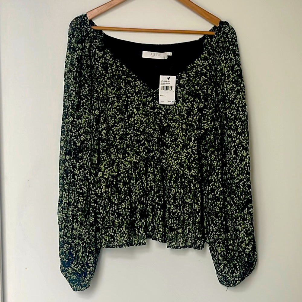 Pretty and so romantic blouse floral print
